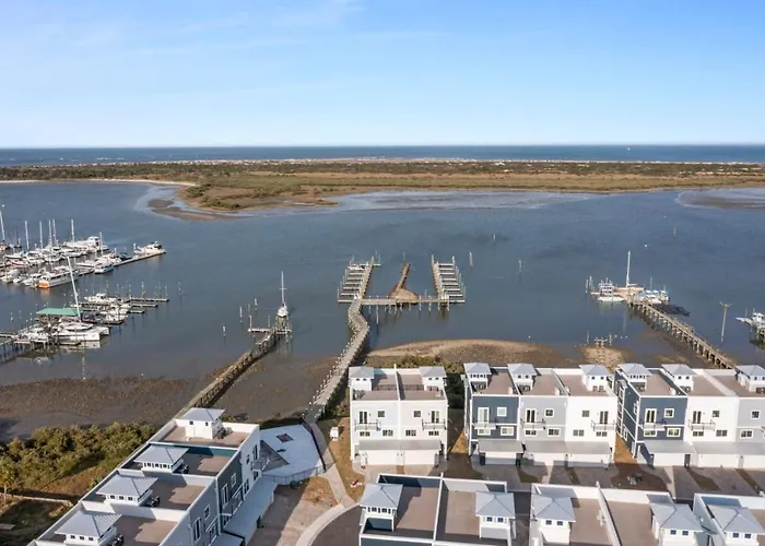 Conch Island-Pool, Beach, Dock St. Augustine